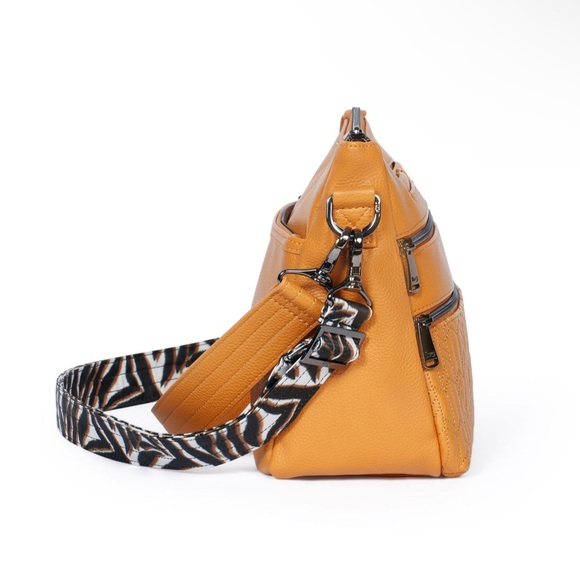 Lug Slider VL Crossbody Bag NWT - Picture 4 of 11